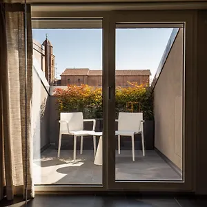 Rb Del Teatro&apartaments Bed and breakfast